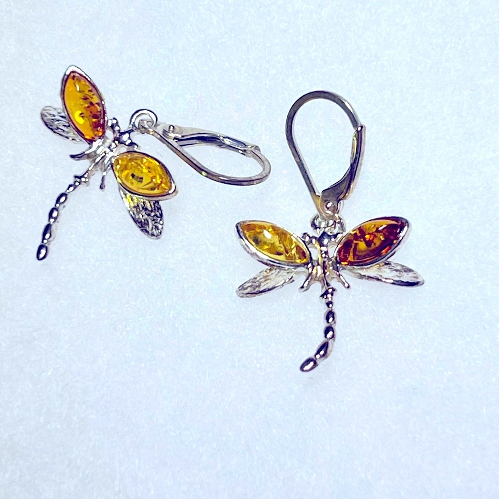 GORGEOUS Natural Amber Dragonfly Leverback Earrings set in sterling silver. NWOT